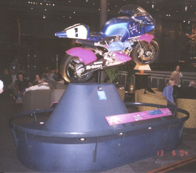 Fot. #B5. Motocykl s�ynnego geniusza technicznego Johna Britten